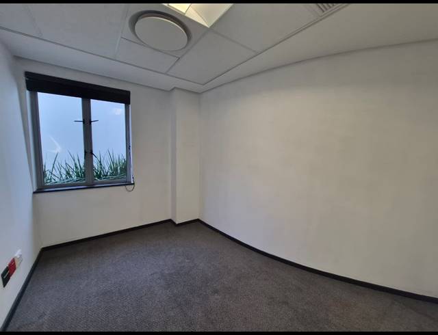 1,066M² OFFICE TO LET IN SANDTON CENTRAL